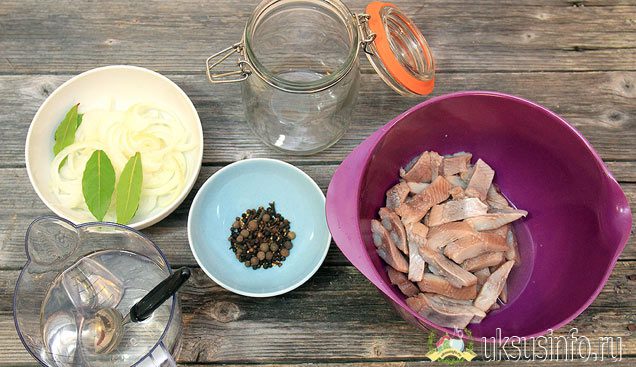 Как замариновать селедку с луком в уксусе: лучшие рецепты