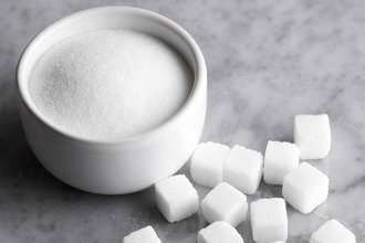 Сколько калорий в сахаре